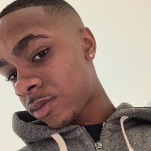 Meet your Posher, Adrian